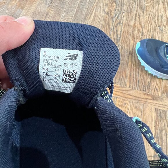 New Balance Running/Trail Shoes Like New - Picture 4 of 6